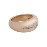 Ring mit zentralem Brillant von ca. 0,65 ct, - фото 2