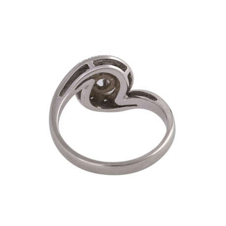 Ring mit 1 Brillant, ca. 0,3 ct, LGW (I-J)/VVS, - photo 4