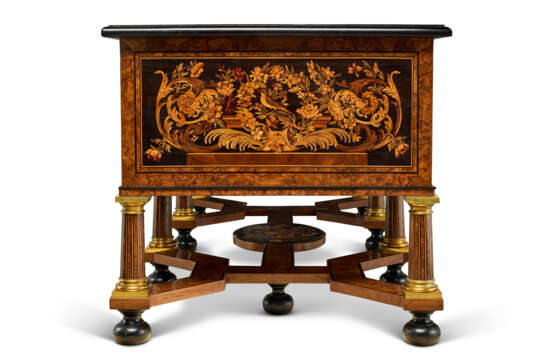 BUREAU PLAT D`&#201;POQUE LOUIS XIV - photo 4