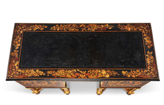 BUREAU PLAT D`&#201;POQUE LOUIS XIV - photo 5