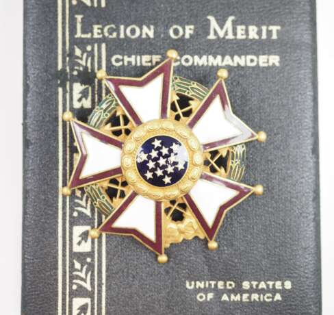 USA: Legion of Merit, Chief Commander, im Etui. - Foto 1