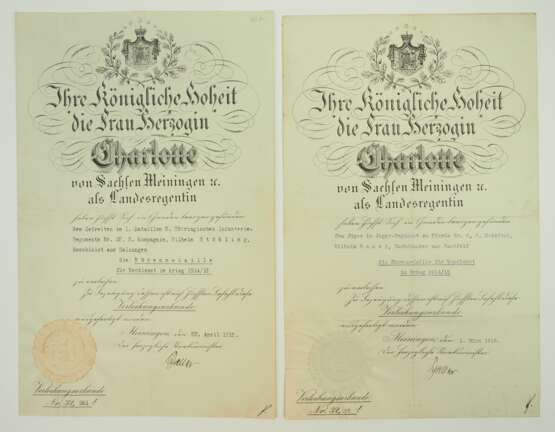 Sachsen-Meiningen: Ehrenmedaille für Verdienste im Kriege 1914/15 Urkunde für einen Gefreiten im I. Bataillon 2. Thüringisches Infanterie-Regiment Nr. 32 / Jäger im Jäger Regiment zu Pferd Nr. 2. - photo 1