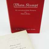 Hitler, Adolf: Mein Kampf, 2 Bände - mit Widmung und eigenh. Autograph. - Foto 1