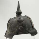 Bayern: Pickelhaube für Mannschaften im Königlich Bayerischen 8. Feldartillerie-Regiment „Prinz Heinrich von Preußen“. - Foto 3