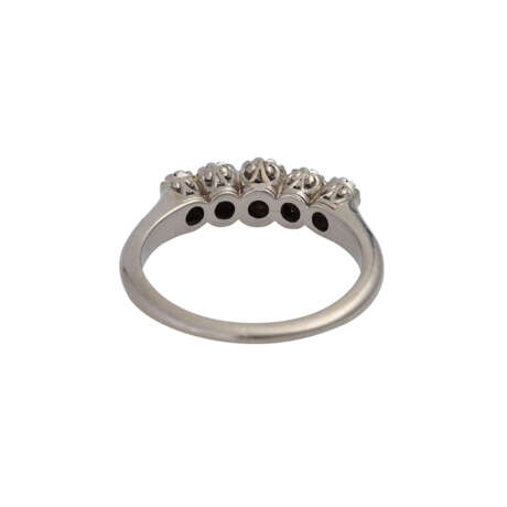 Ring mit 5 Altschliffdiamanten, zusammen ca. 0,5 ct, - photo 4