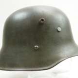 Wehrmacht: Stahlhelm M17 - mit einem Emblemen. - photo 4