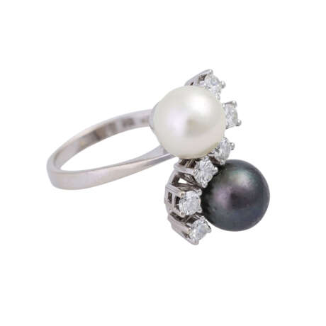 Ring mit 2 Perlen und 6 Brillanten, zusammen ca. 0,6 ct, - photo 2