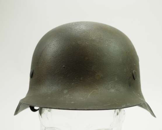 Wehrmacht: Stahlhelm M42 - 1 Emblem. - фото 2