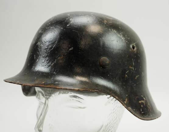 Wehrmacht: Stahlhelm M35. - photo 1