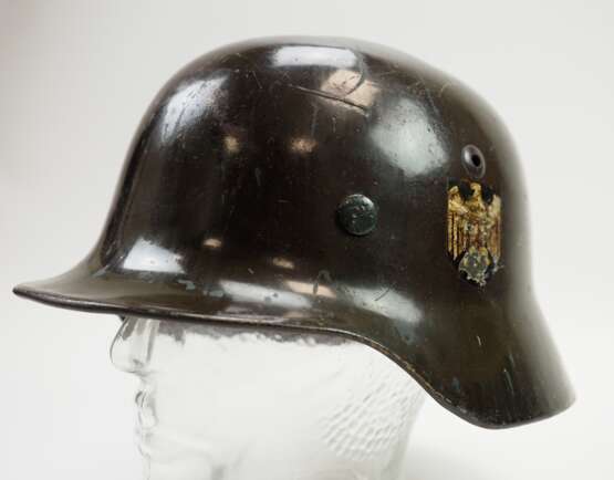 Wehrmacht: Stahlhelm M40. - photo 1