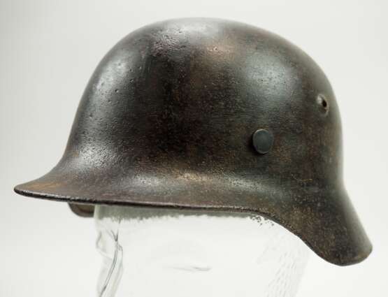 Wehrmacht: Stahlhelm M40. - photo 1