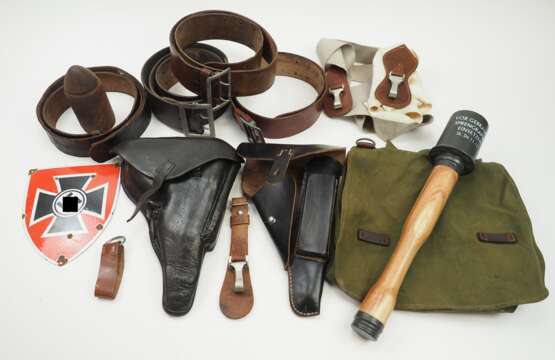 Lot Militaria. - photo 1