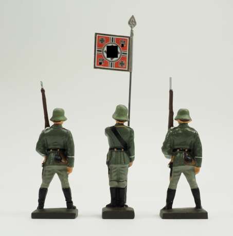 Lineol: Wehrmacht Soldaten bei Parade - 3 Mann. - photo 2