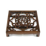 A CARVED HUANGHUALI `CHI-DRAGON` FOLDING MIRROR STAND - photo 2