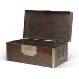 A SMALL ZITAN RECTANGULAR BOX - Foto 2