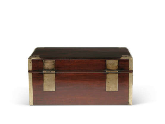 A SMALL ZITAN RECTANGULAR BOX - Foto 3