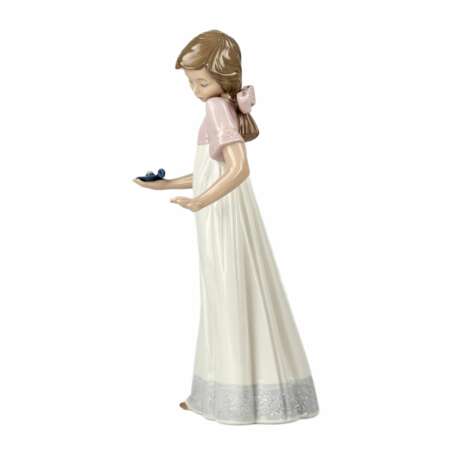 Figurine mignonne d`une jeune femme avec une bougie br&ucirc;lee. Ladro 1991 Porcelain Hand Painted 20th century - photo 5