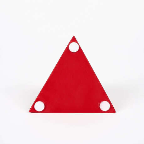 Lucio Fontana. Piramide (Rot) - фото 5