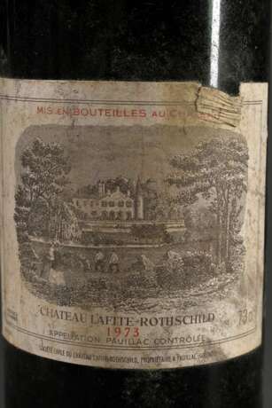 Flasche 1973 Chateau Lafite-Rothschild, Rotwein, Bordeaux, Pauillac, 0,75l, in, Etikett min. beschädigt - photo 2