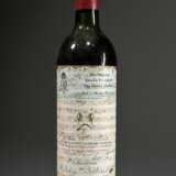 Flasche 1977 Chateau Mouton-Rothschild mit Widmung an Queen Mother, Rotwein, Bordeaux, Pauillac, 0,75l, ms, Etikett min. beschädigt - photo 1