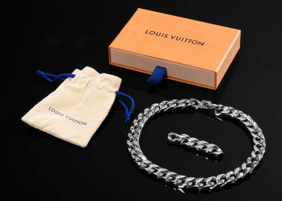 Louis Vuitton "Chain Links" Kette mit vertieften Monogrammen, silberfarbenes Metall, Entw.: Virgil Abloh 2019, Nr.: M64223 US1118, Made in Italy, L. 47,5cm, in Original Box und Beutel - Foto 1