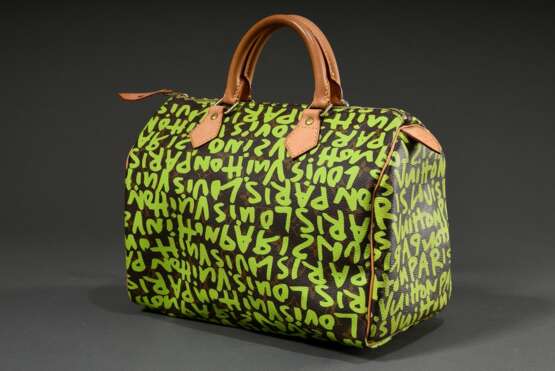 Louis Vuitton "Speedy 30" in "Green Graffiti Monogram Canvas", heller Lederbesatz, innen braunes Baumwollfutter und kleines Einsteckfach, Schloss mit zwei Schlüsseln (Clochette fehlt), Nr. TH 5008, Ed… - photo 1