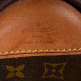 Louis Vuitton "Sirius 70" Softcase Koffer in Monogram Canvas mit messingfarbenem Zwei-Wege Reißverschluss, hellem Lederbesatz und Adressanhänger, innen helles Baumwollfutter, Spanngurt und Einsteckfach, Nr. SP1… - Foto 7