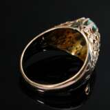 Hoch aufgewölbter Rotgold 585 Ring mit Türkiscabochon und Diamantsplittern (zus. ca. 0.05ct/P2/C) sowie grünen Emaille Einlagen, 7,1g, Gr. 56,5, Tragespuren - photo 3