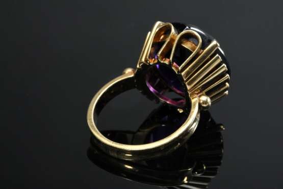 Hochaufgesetzter Gelbgold 585 Ring mit rund facettiertem Amethyst (ca. 12.9ct), Handarbeit um 1950, 11,2g, Gr. 54 - photo 3