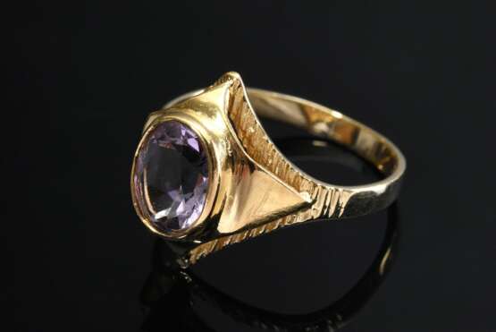 Gelbgold 585 Ring mit Amethyst in martellierter Rautenfassung, 2,7g, Gr. 52 - фото 2