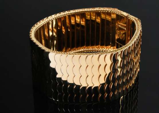 Elegantes Gelbgold 750 Schuppenarmband, 49,1g, 18,6x3cm, Tragespuren, Knicke - фото 2