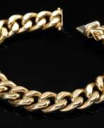 Product catalog. Klassisches Gelbgold 585 Flachpanzerarmband (hohl gearbeitet), 28,2g, L. 20,4cm, leichte Tragespuren