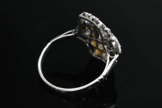 Art Deco Platin 950 Ring mit Brillanten und Achtkantdiamanten (zus. ca. 0.79ct/P1/TCR) in geometrischem Ringkopf, 3,3g, Gr. 53,5, rest. - Foto 4