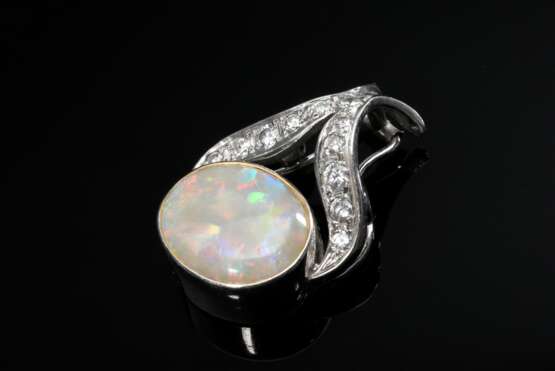 Weißgold 750 Anhänger Clip mit ovalem Opal Cabochon und Brillanten (zus. 0.42ct/VSI/W), 4,6g, 2,5x1,8cm - photo 1