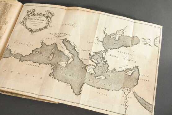 Band Athanasius Kircher (1602-1680) "Mundus Subterraneus, in XII libros digestus" 1678, Pergamenteinband, 366 Seiten + Widmung/Präfation/Index, 2 Kupfertitel, 1 Titelvignette und 12 faltbare Kupfertafeln und -k… - Foto 14