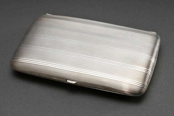 Eckiges leicht gewölbtes Zigaretten Etui mit Rillendekor, MZ: BG, Silber 800, 222g, 14x8cm - фото 1