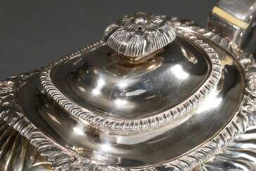 George II Teekanne mit opulent dekoriertem Korpus, MZ: Joseph Angell I, London 1816, Silber 925, 809g, H. 14,5cm