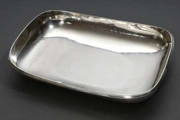 Martellierte Brotschale in schlichter Façon, um 1950, Silber 835, 746g, 29,5x21,5cm