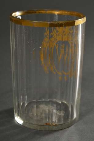 Facettiertes Louis XVI Becherglas mit Goldmalerei Monogramm Vignette "W", um 1780/1790, H. 11,5cm, berieben, Gebrauchsspuren - фото 2