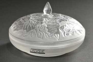 Lalique Deckelschale &quot;Magnolia&quot;, satiniertes Glas, Boden sign., Wandung Kleber, Ø 13,5cm