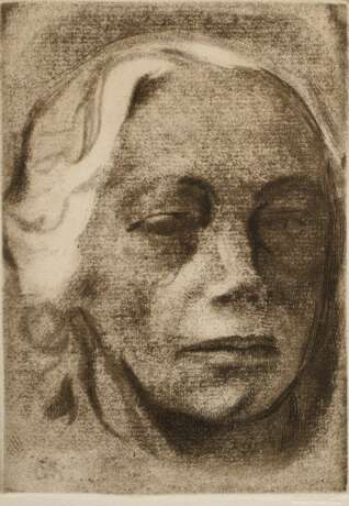 Kollwitz, Käthe (1867-1945) "Selbstbildnis" 1912, Radierung, u.r. Trockenstempel "Muenchen-22", verso Klebeetikett "Galerie Boisserée/ Köln", PM 14,2x10cm (m.R. 36,7x27,7cm) - photo 1