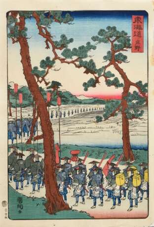 10 Blätter aus Tokaido-Serie "Tôkaidô Meisho fûkei (Berühmte Ansichten des Tokaido)" 1863, versch. Künstler, PM ca. 33,5x22,5cm, BM 36,5x25cm, Randdefekte - Foto 15