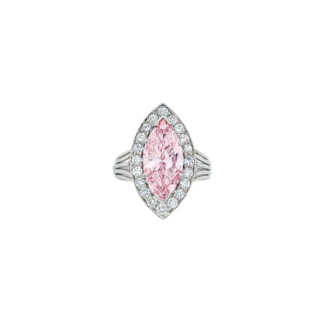 COLOURED DIAMOND AND DIAMOND RING - Foto 1