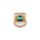 RARE EMERALD AND COLOURED DIAMOND RING - Foto 6