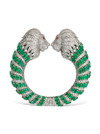 EMERALD, DIAMOND AND RUBY LION BANGLE - photo 4