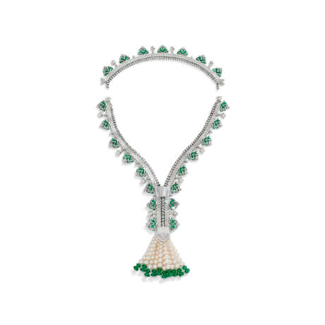 VAN CLEEF & ARPELS EMERALD, CULTURED PEARL AND DIAMOND `ZIP` NECKLACE - фото 4