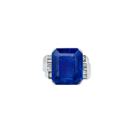 SAPPHIRE AND DIAMOND RING - photo 1