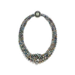 EXCEPTIONAL COLOURED NATURAL PEARL, COLOURED DIAMOND AND DIAMOND NECKLACE