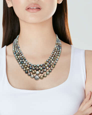 EXCEPTIONAL COLOURED NATURAL PEARL, COLOURED DIAMOND AND DIAMOND NECKLACE - фото 3