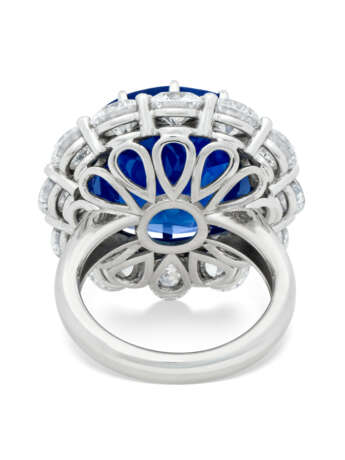 SAPPHIRE AND DIAMOND RING - photo 7